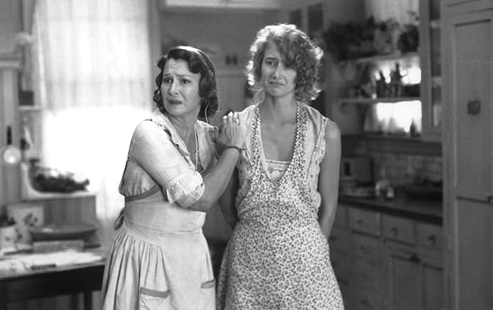 Cheryl Ladd & Laura Dern in Rambling Rose